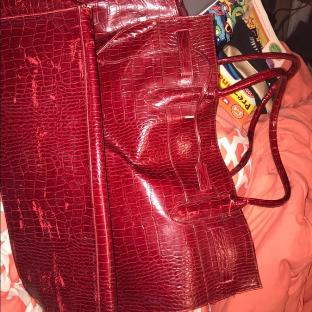 Big red tote